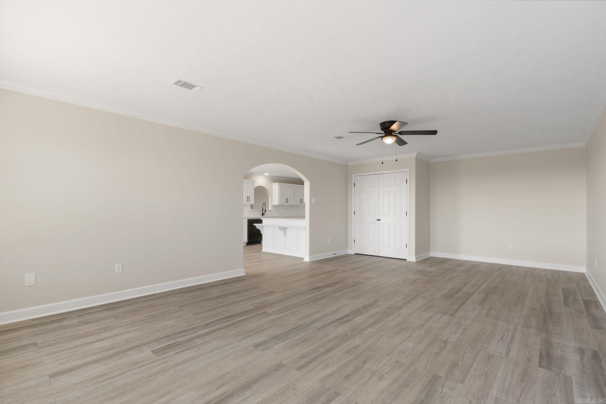 WINDWOOD - Residential