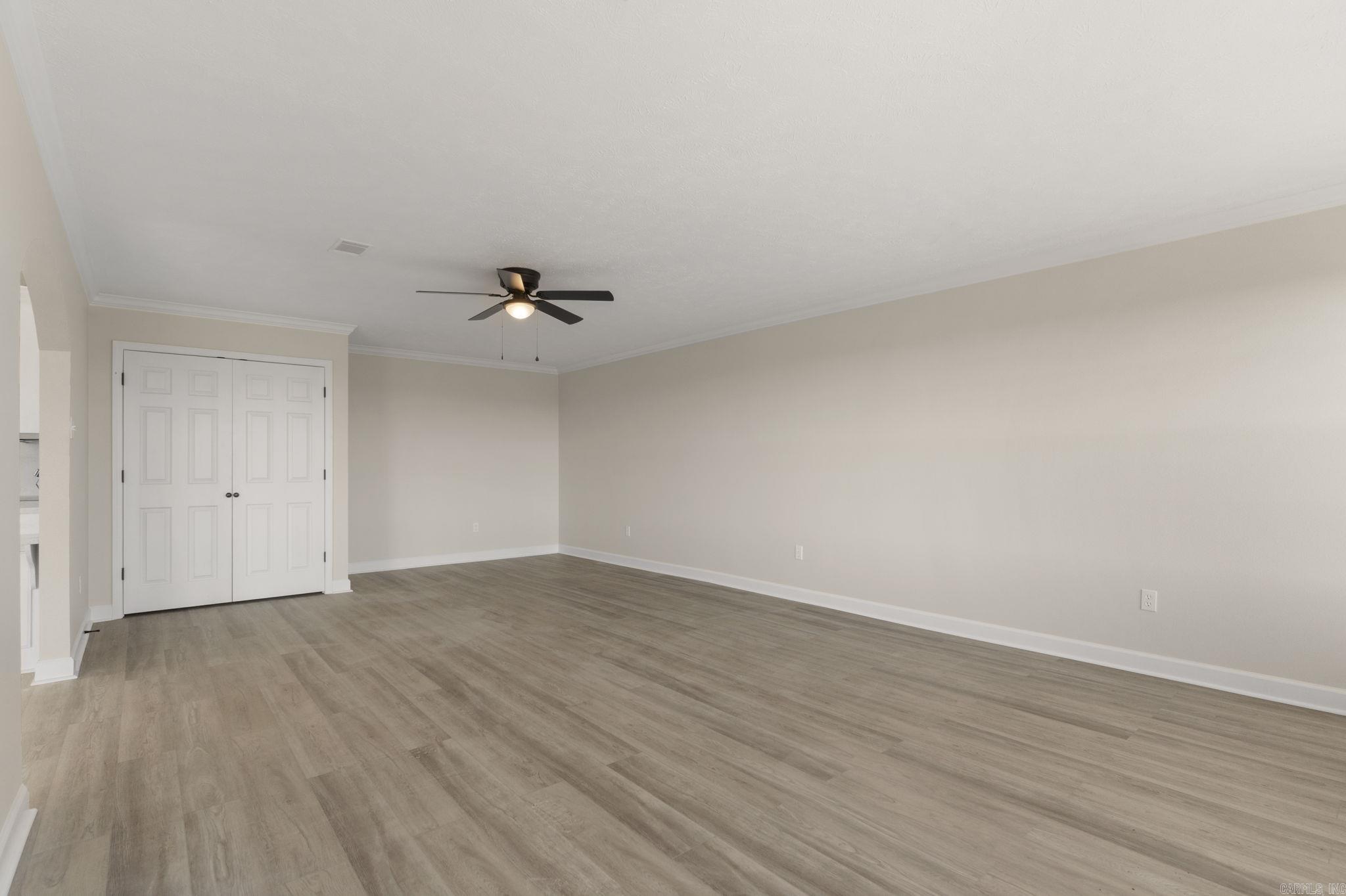 WINDWOOD - Residential