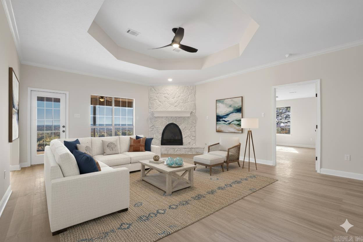 WINDWOOD - Residential