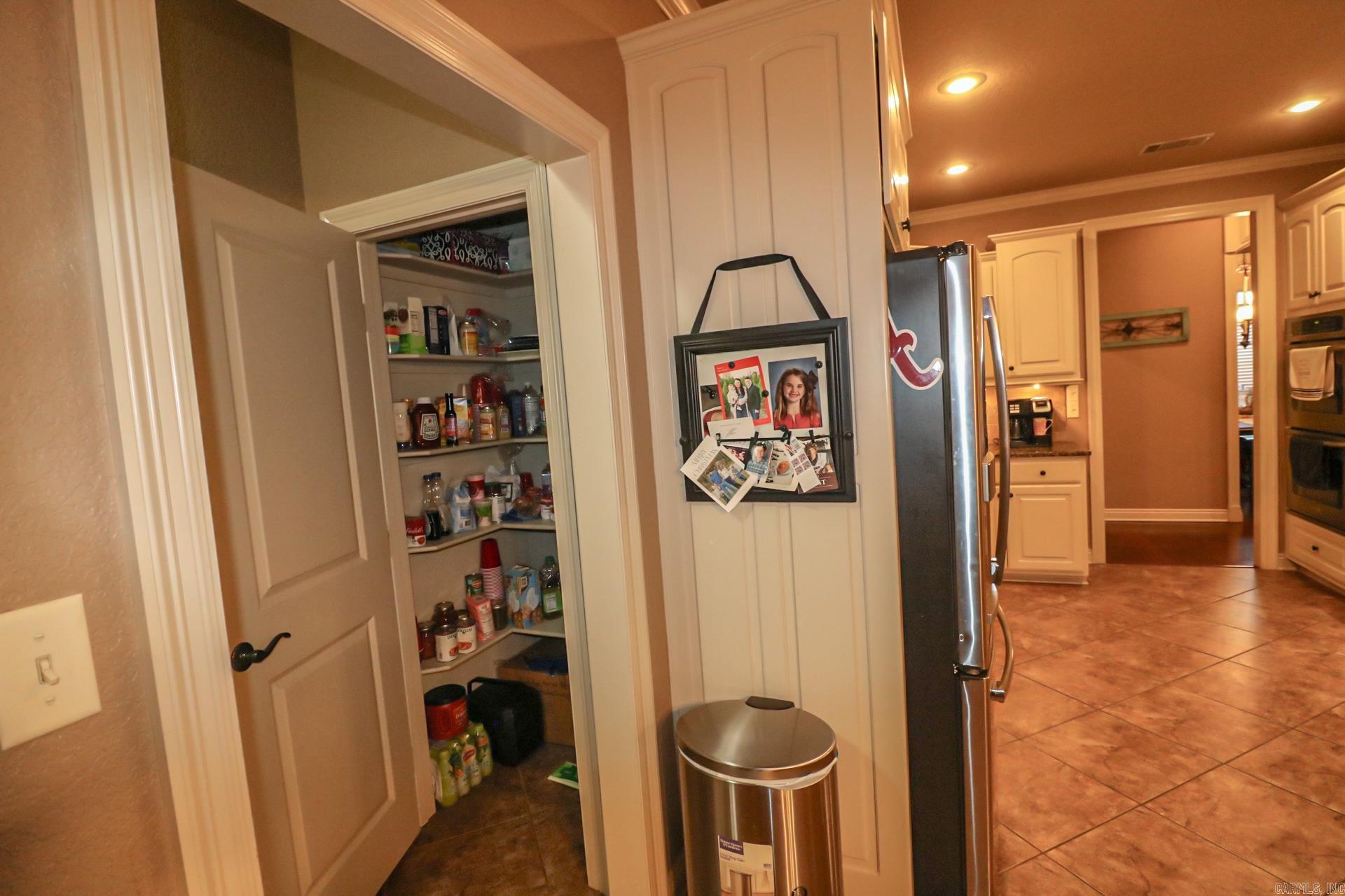 SHADOW CREEK - Residential