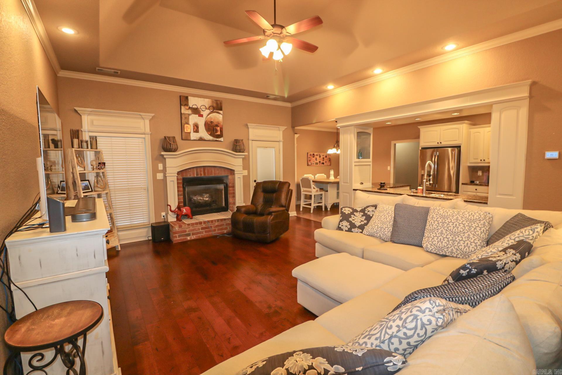 SHADOW CREEK - Residential