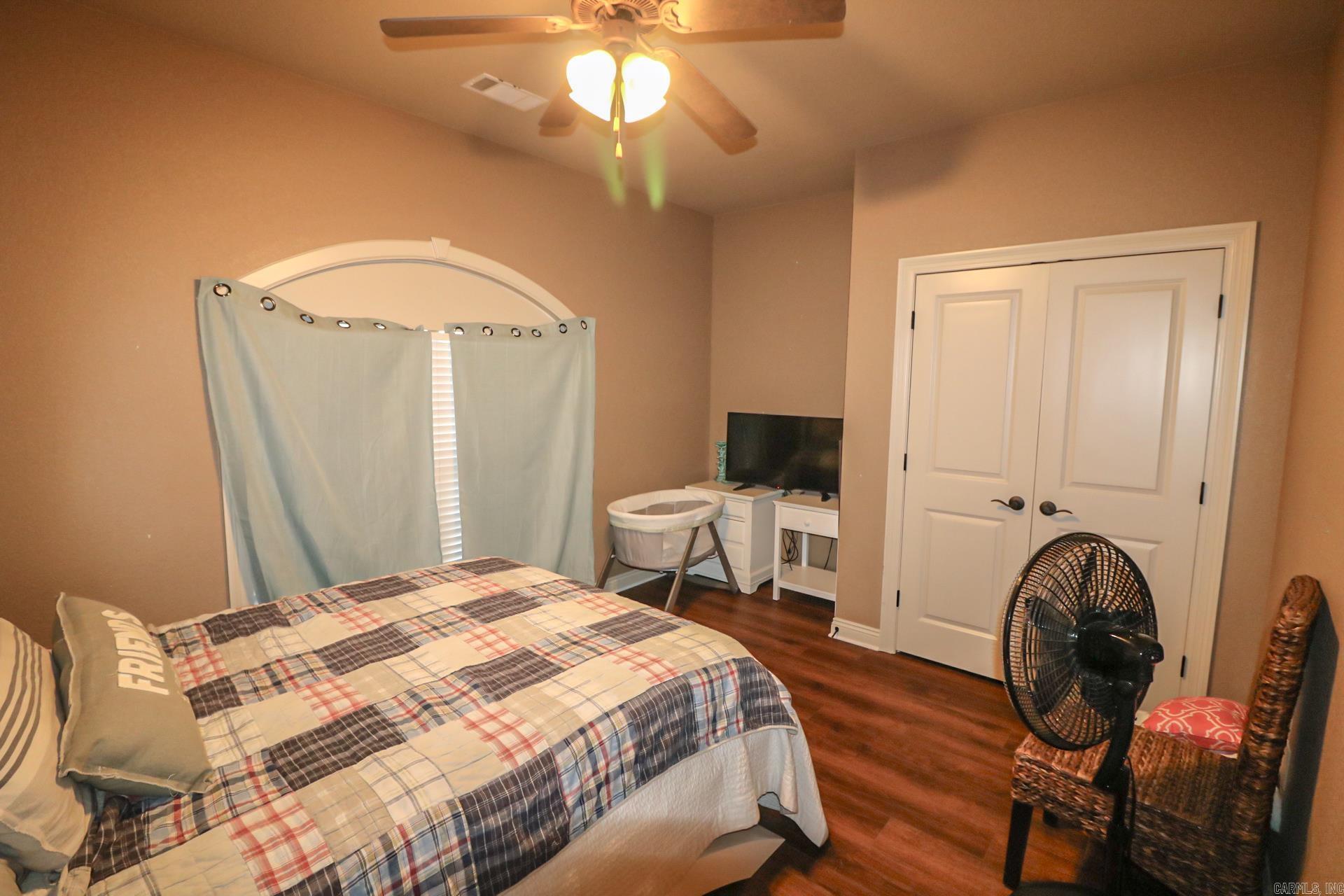 SHADOW CREEK - Residential