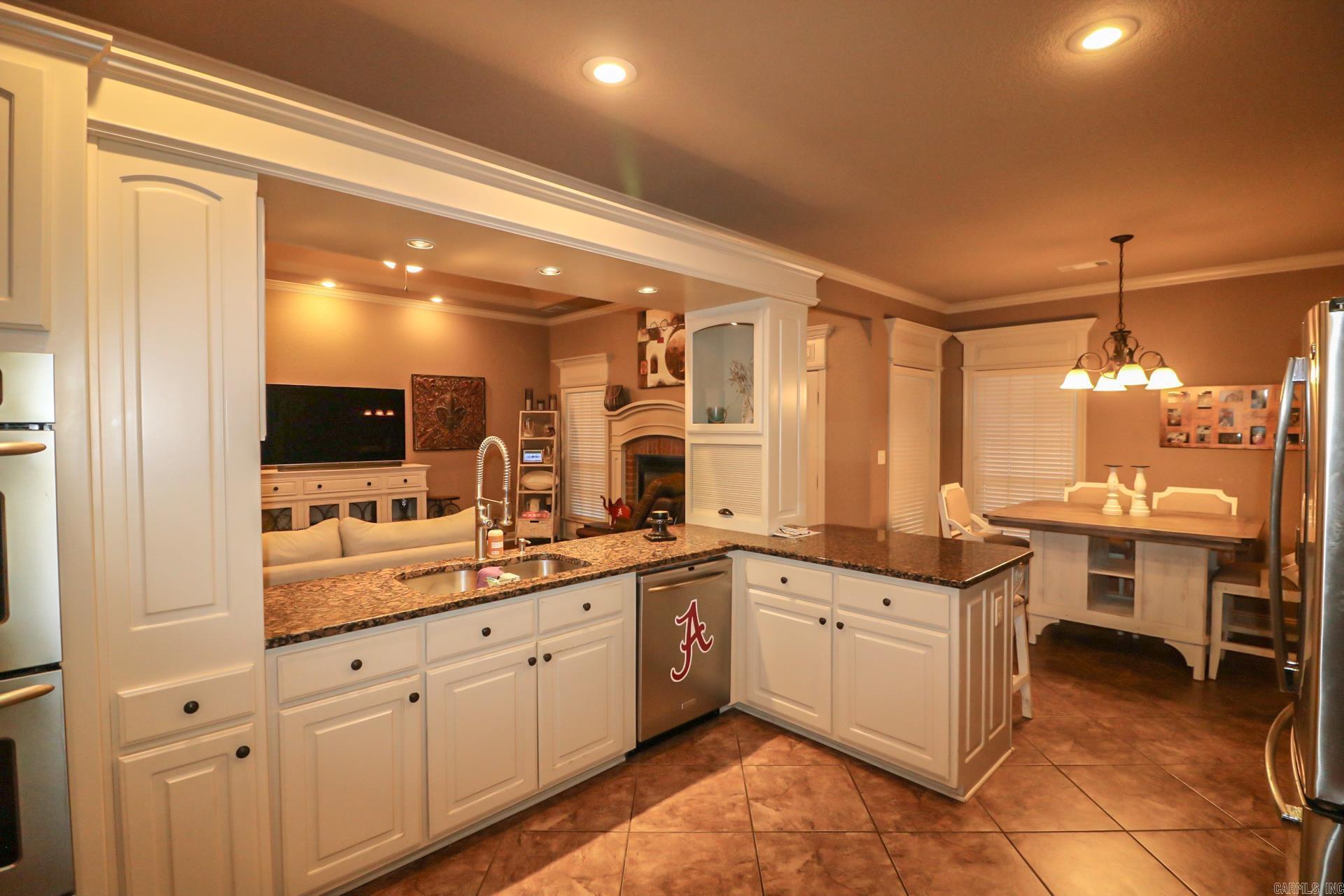 SHADOW CREEK - Residential