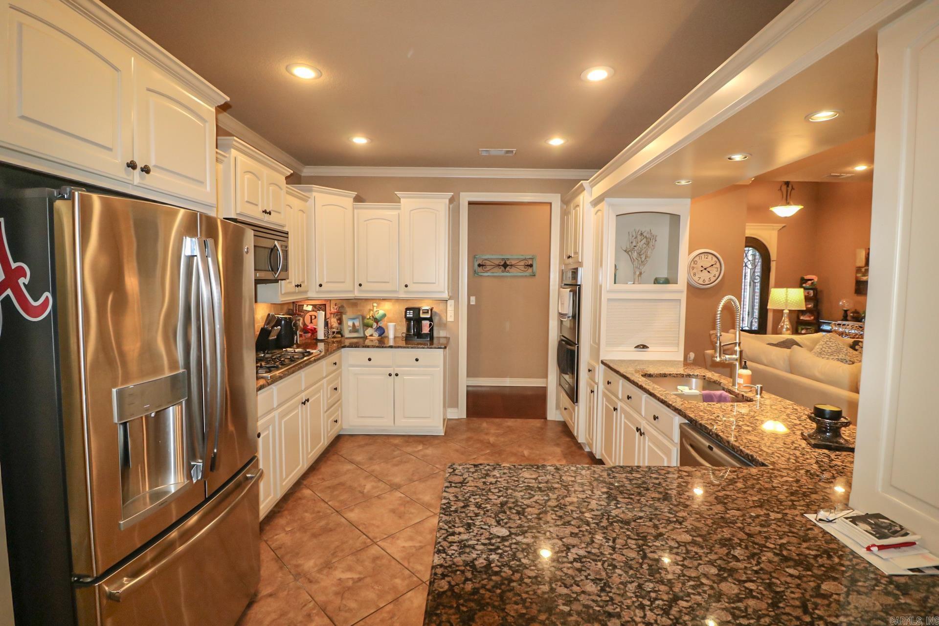 SHADOW CREEK - Residential