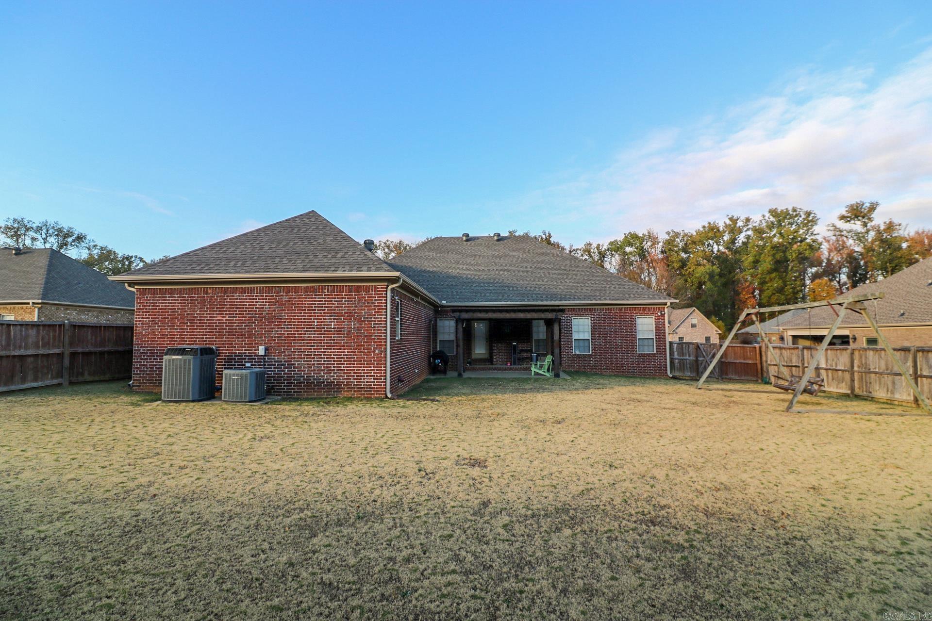 SHADOW CREEK - Residential