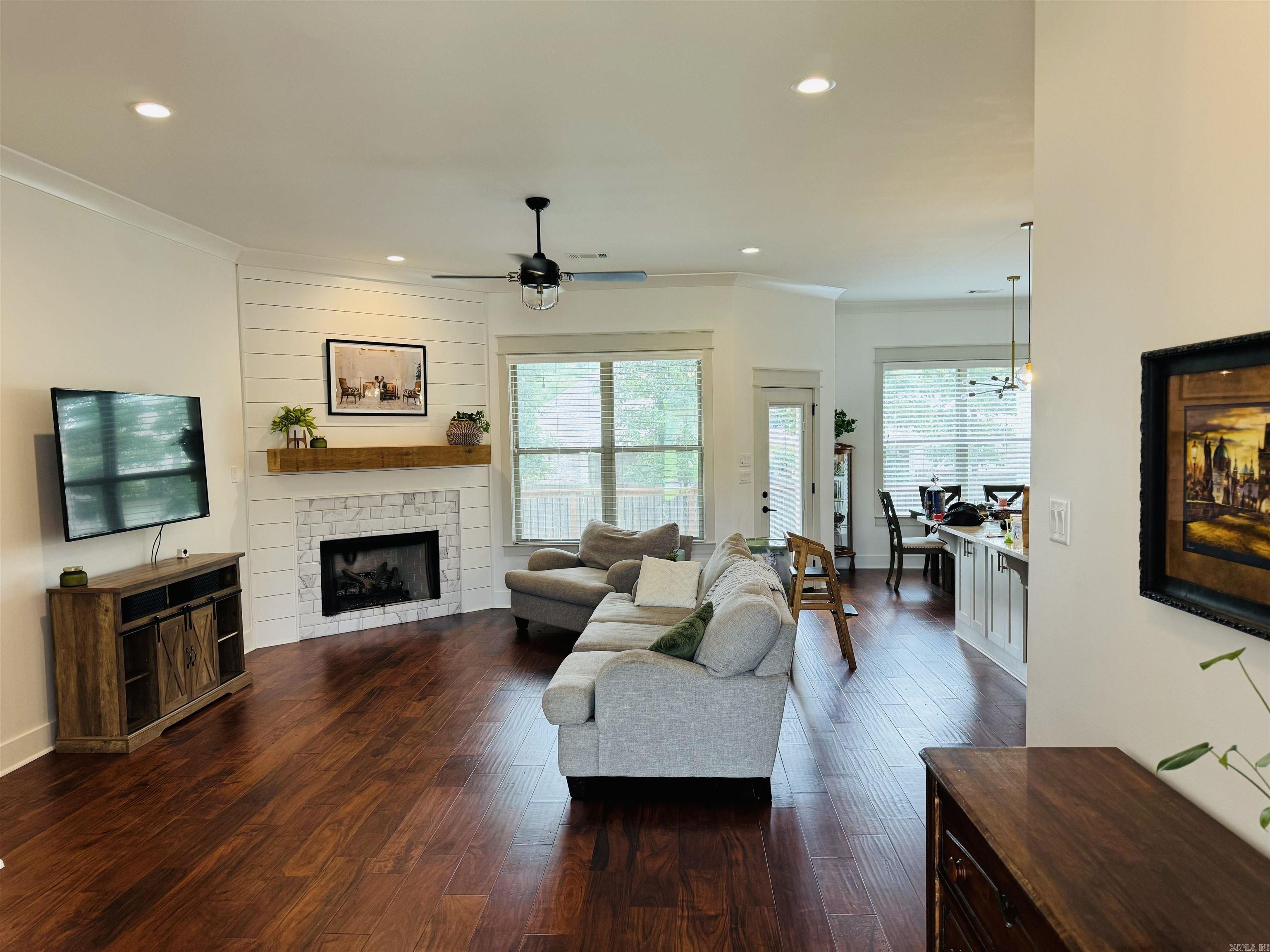 MILLERS GLENN - Residential