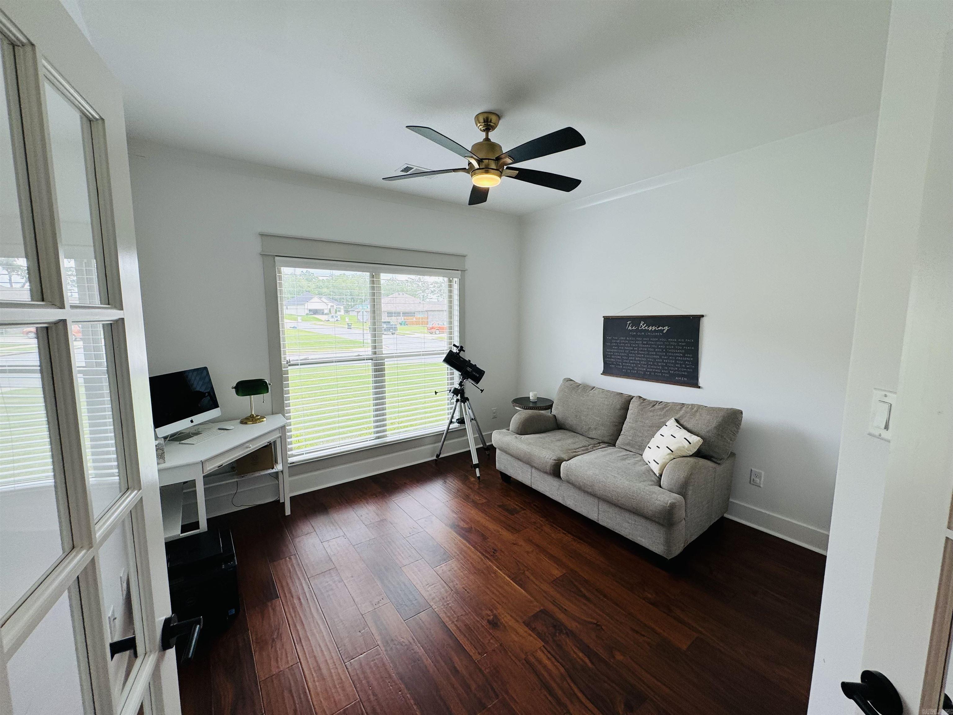 MILLERS GLENN - Residential