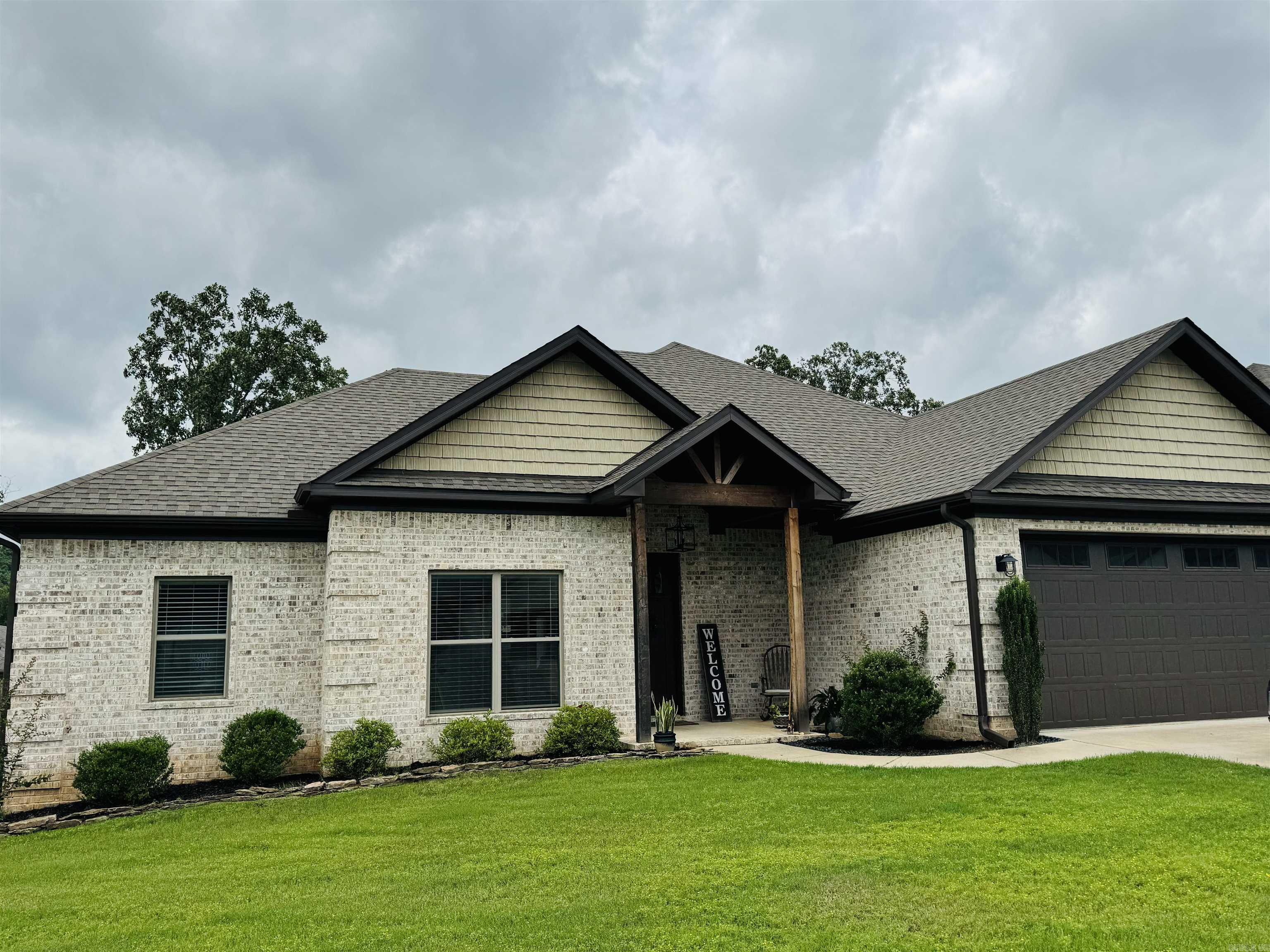 MILLERS GLENN - Residential