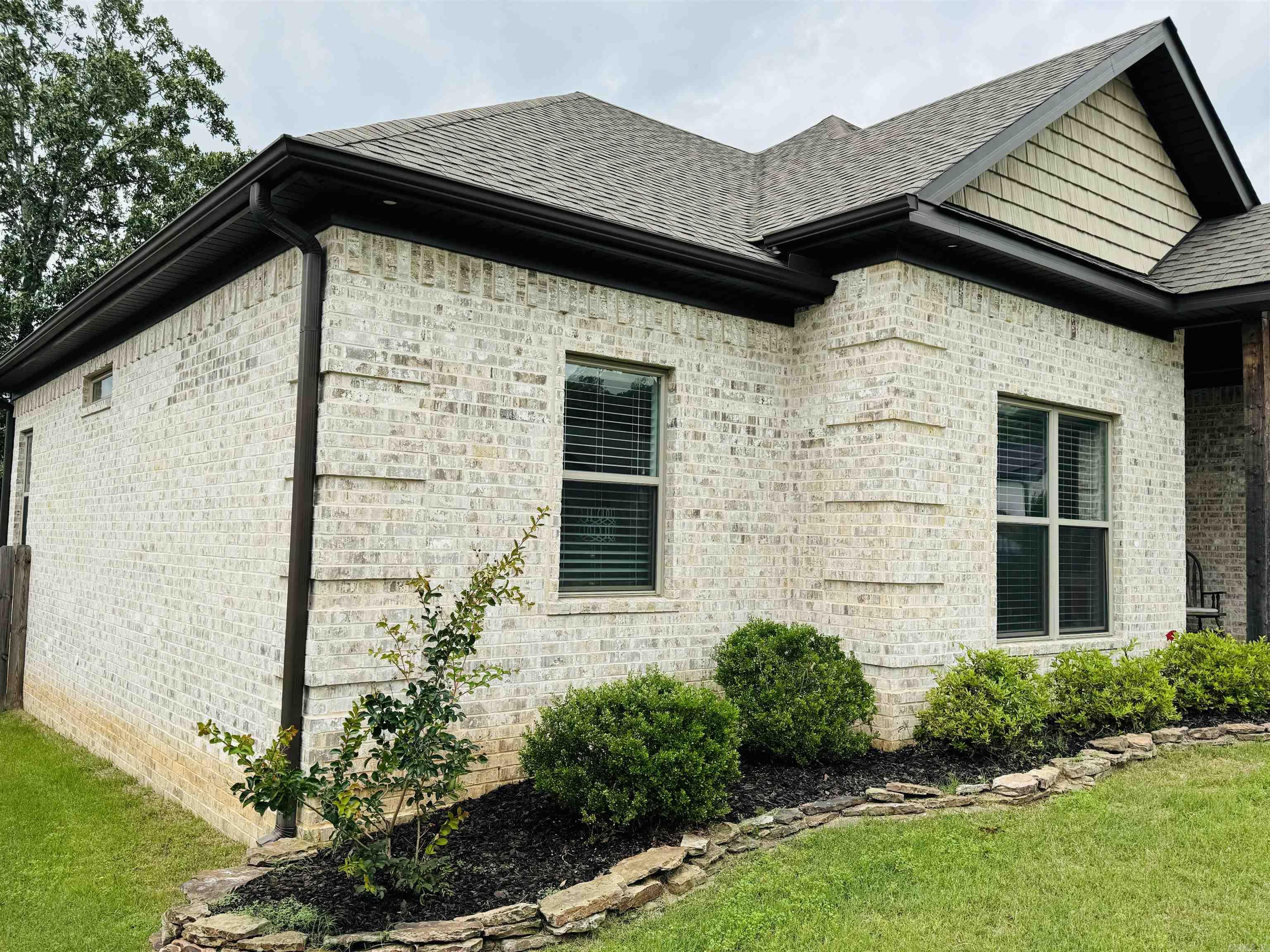 MILLERS GLENN - Residential