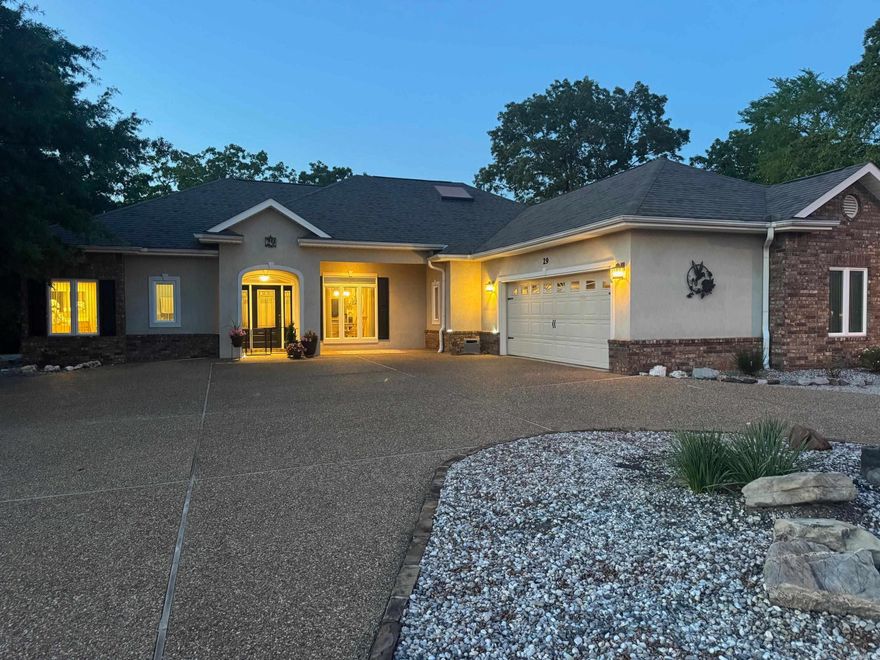 THIS BEAUTIFUL HOME IS SETTING IN A EXCELLENT LOCATION...LAKE MARIA IS JUST ACROSS THE STREET...ISABELLA GOLF COURSE JUST DOWN THE STREET...NEARBY YOU HAVE GRANADA GOLF COURSE...LAKE BALBOA IS JUST MINUTES AWAY...LEVEL LOT...CIRCLE DRIVEWAY...PARK LIKE SETTING IN THE BACKYARD WITH EXTRA LANDSCAPING...LARGE COMMON PROPERTY AREA IN THE BACK...MAKE ARRANGEMENTS WITH YOUR REALTOR, AND IF YOU DON'T HAVE ONE, CALL THE LISTING AGENT...   PLEASE READ AGENTS REMARKS...