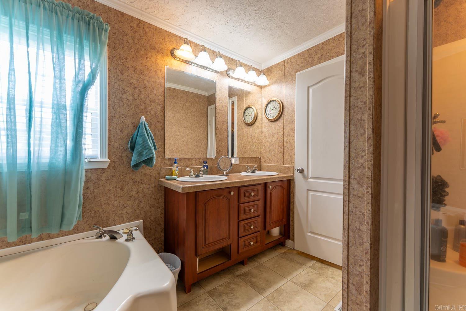 ROLLING MEADOWS MOBILE HOME PARK - Residential