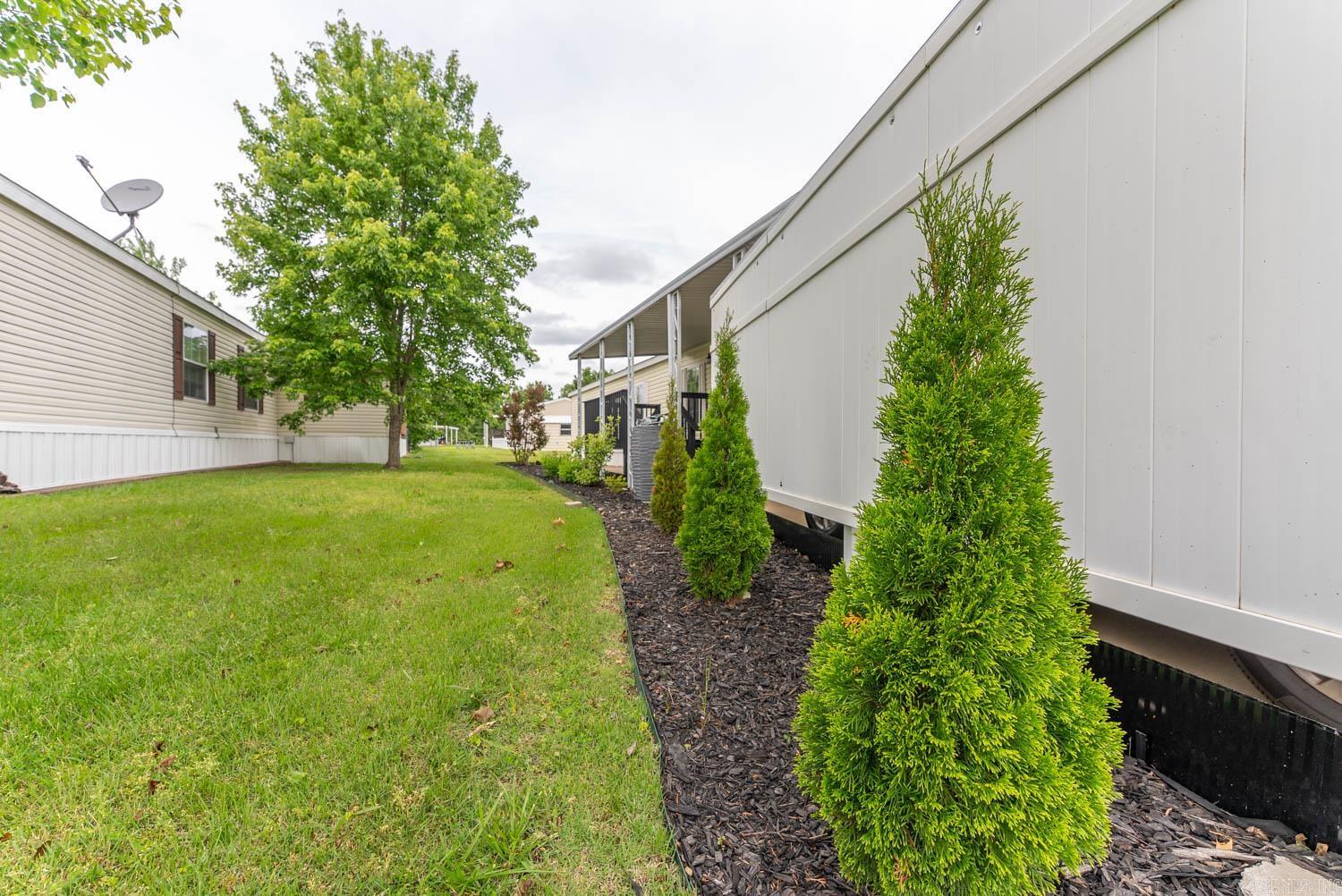 ROLLING MEADOWS MOBILE HOME PARK - Residential