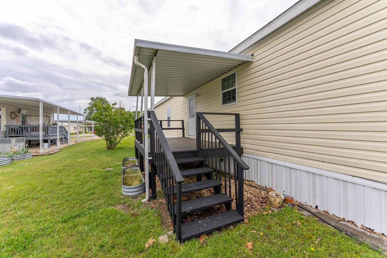 ROLLING MEADOWS MOBILE HOME PARK - Residential