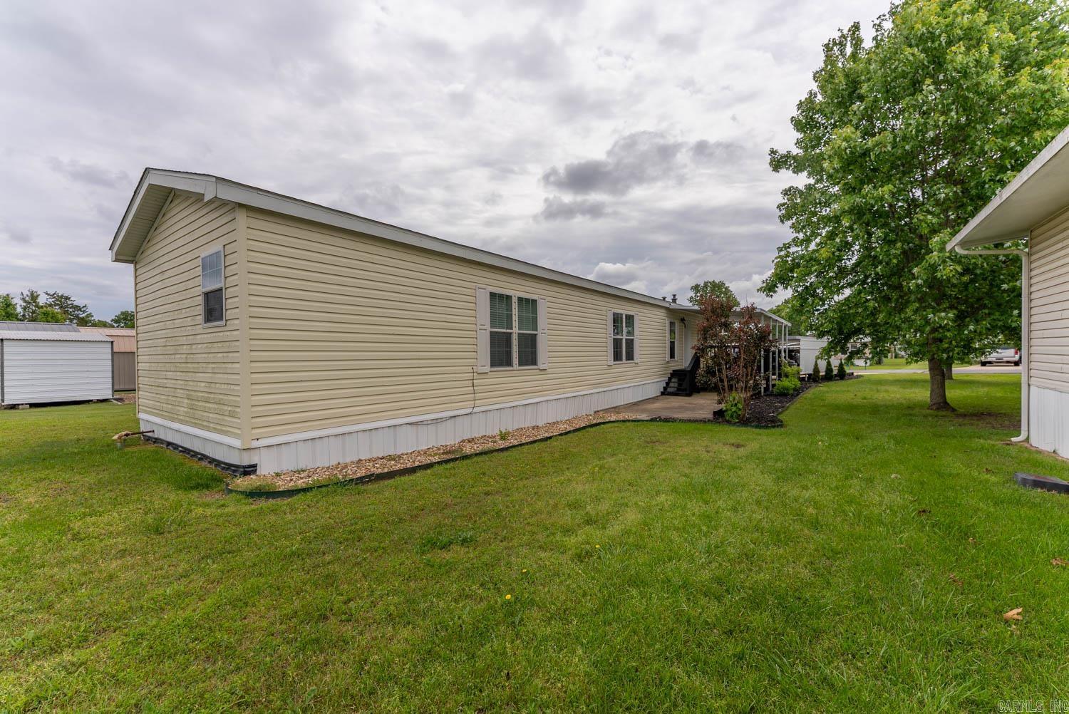 ROLLING MEADOWS MOBILE HOME PARK - Residential