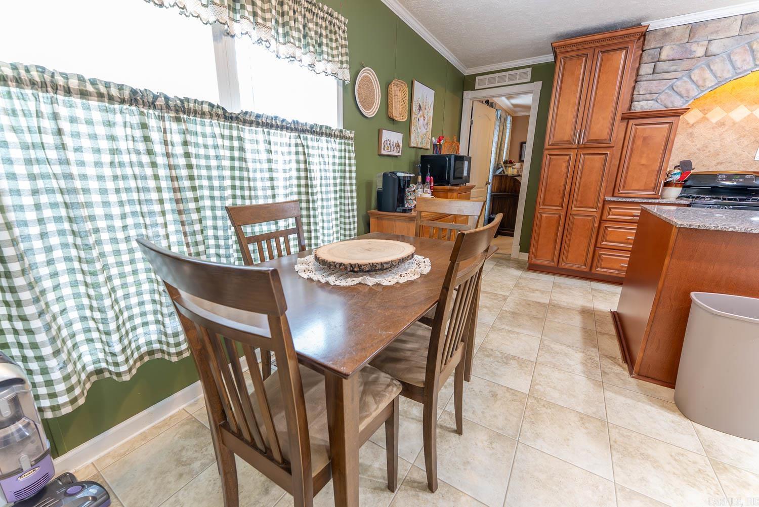 ROLLING MEADOWS MOBILE HOME PARK - Residential