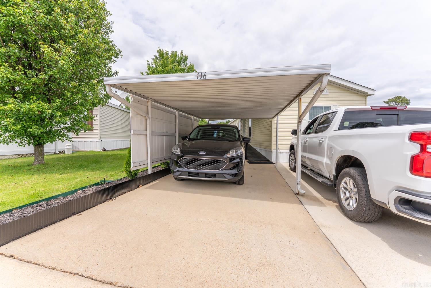 ROLLING MEADOWS MOBILE HOME PARK - Residential
