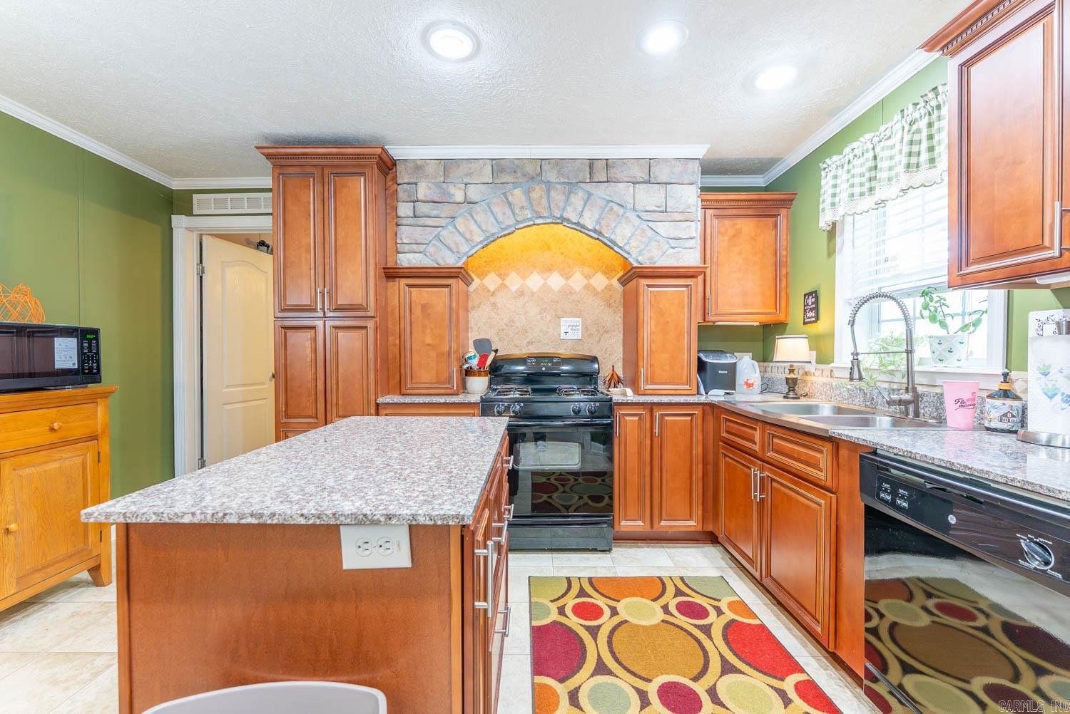 ROLLING MEADOWS MOBILE HOME PARK - Residential