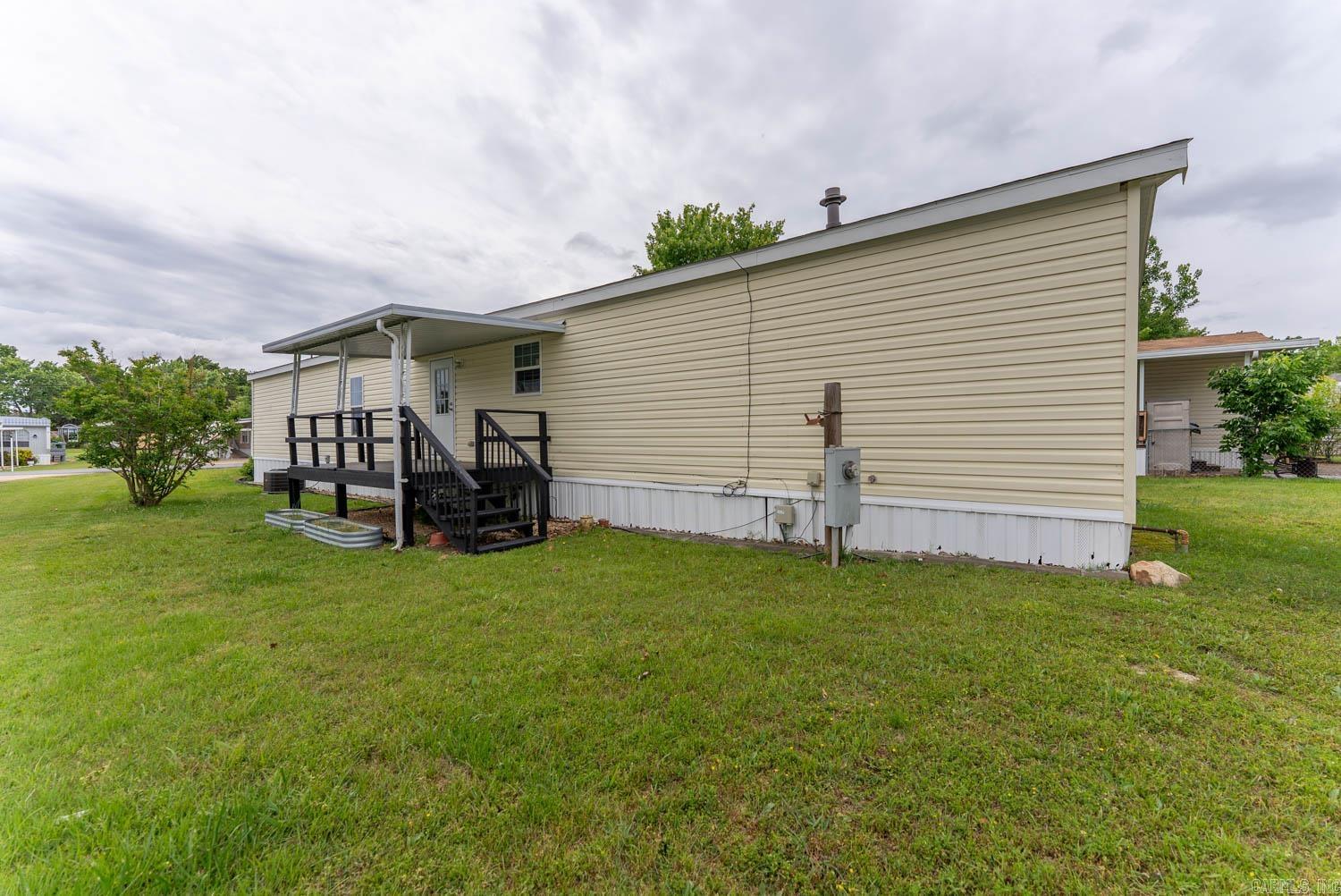 ROLLING MEADOWS MOBILE HOME PARK - Residential