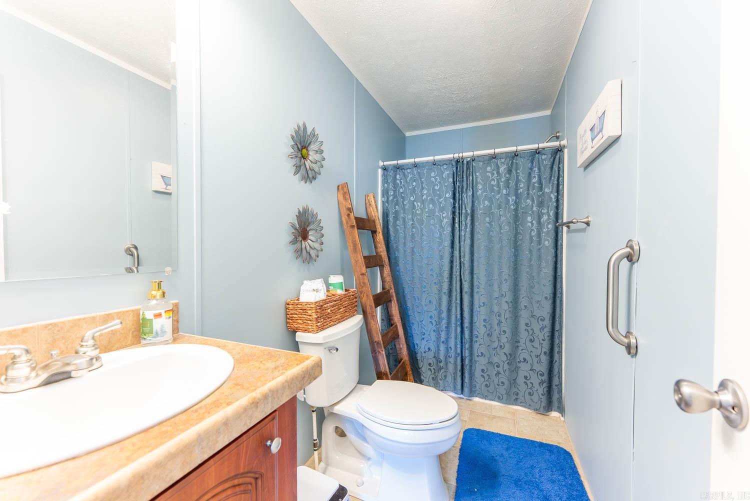 ROLLING MEADOWS MOBILE HOME PARK - Residential