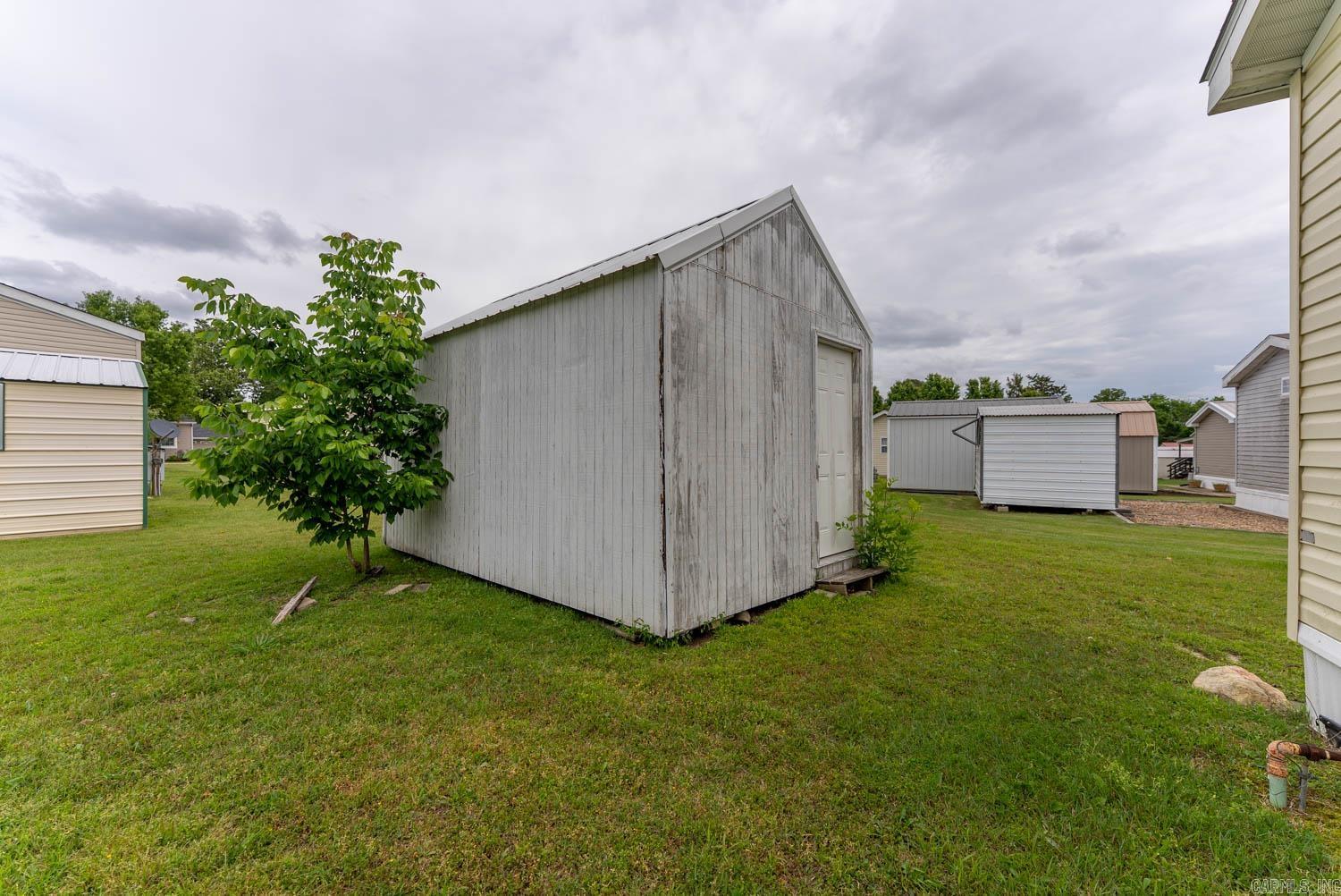 ROLLING MEADOWS MOBILE HOME PARK - Residential
