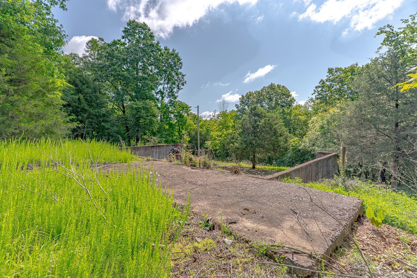 Mountain View First Stone - Land