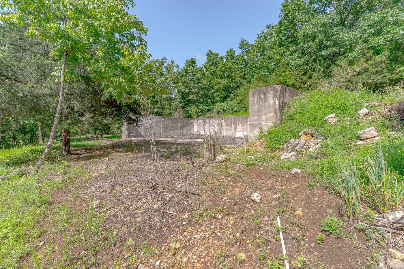 Mountain View First Stone - Land