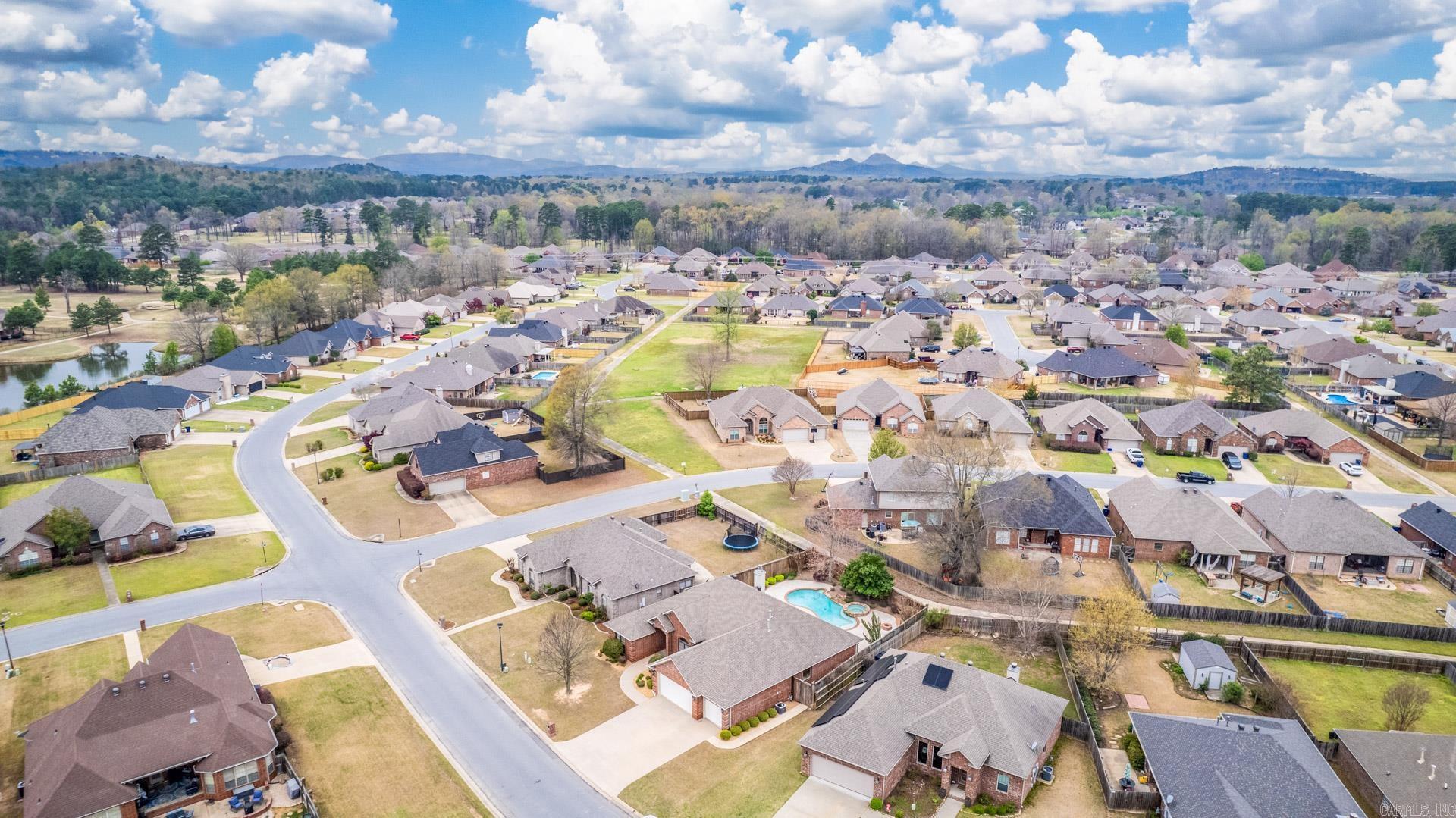 COUNTRY CLUB OF ARK THE - Residential