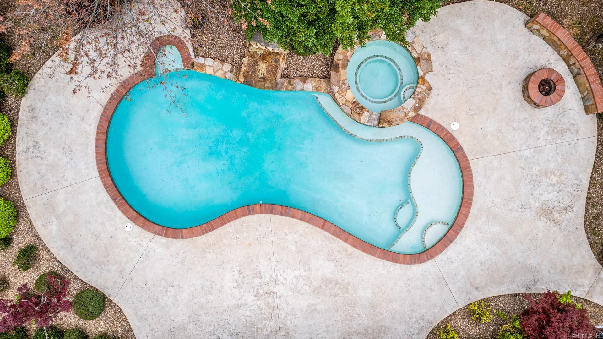 COUNTRY CLUB OF ARK THE - Residential