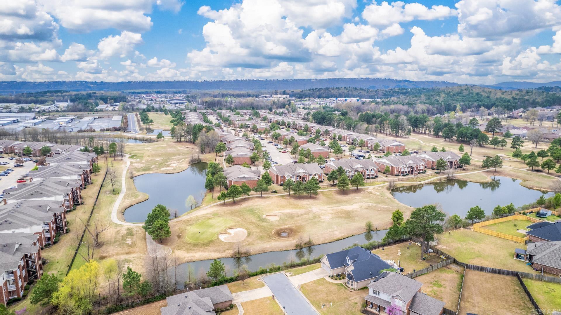 COUNTRY CLUB OF ARK THE - Residential