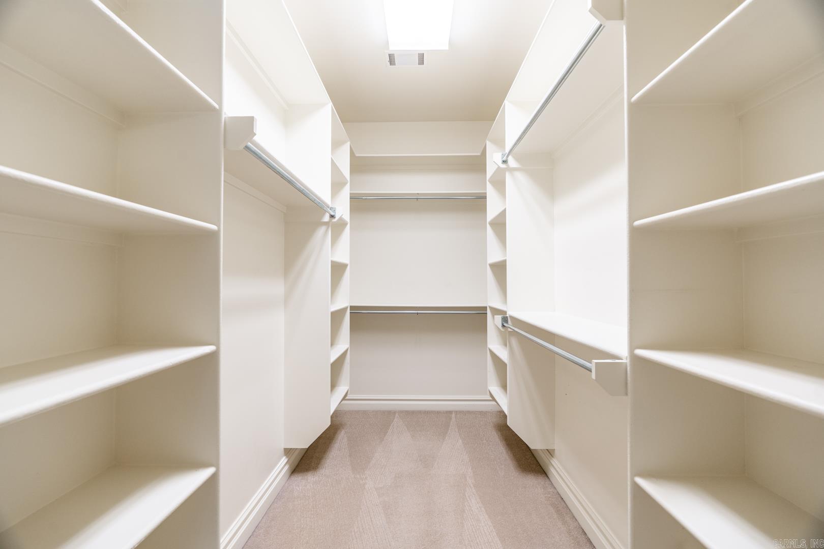 COUNTRY CLUB OF ARK THE - Residential