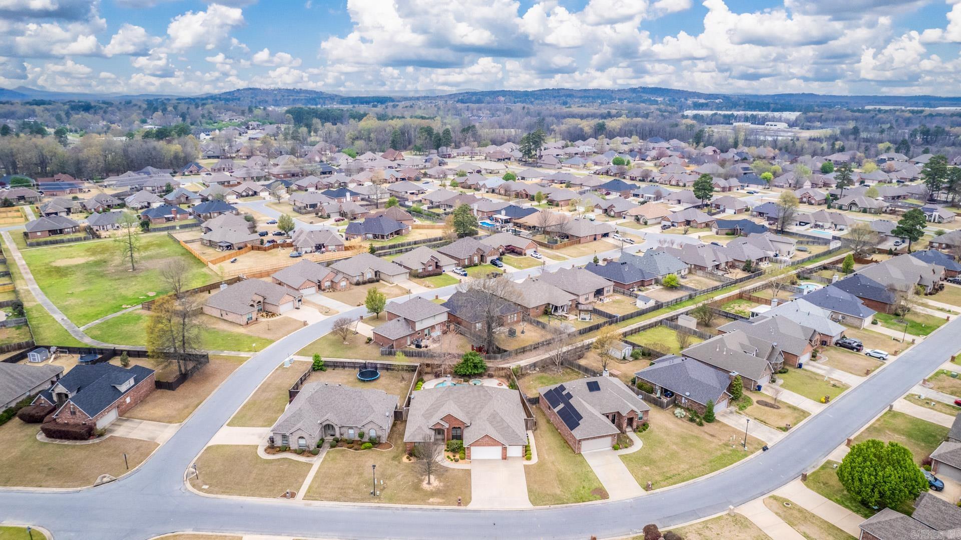 COUNTRY CLUB OF ARK THE - Residential