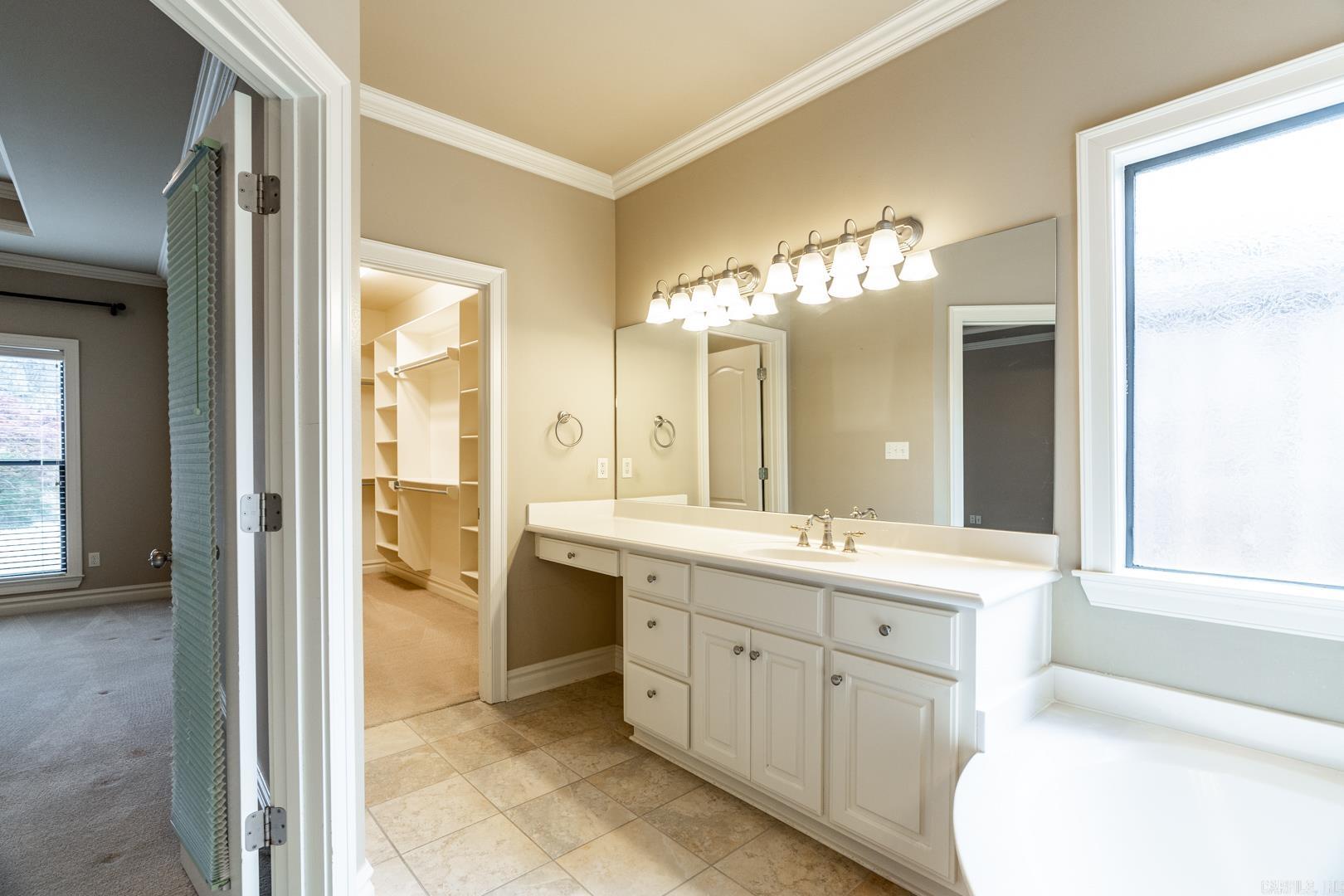 COUNTRY CLUB OF ARK THE - Residential