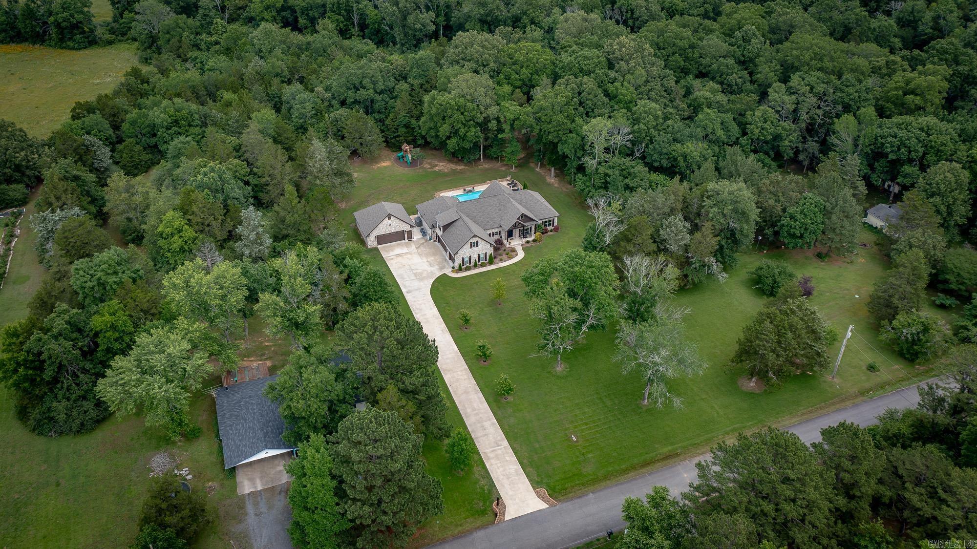 WESTERN OAKS - Residential