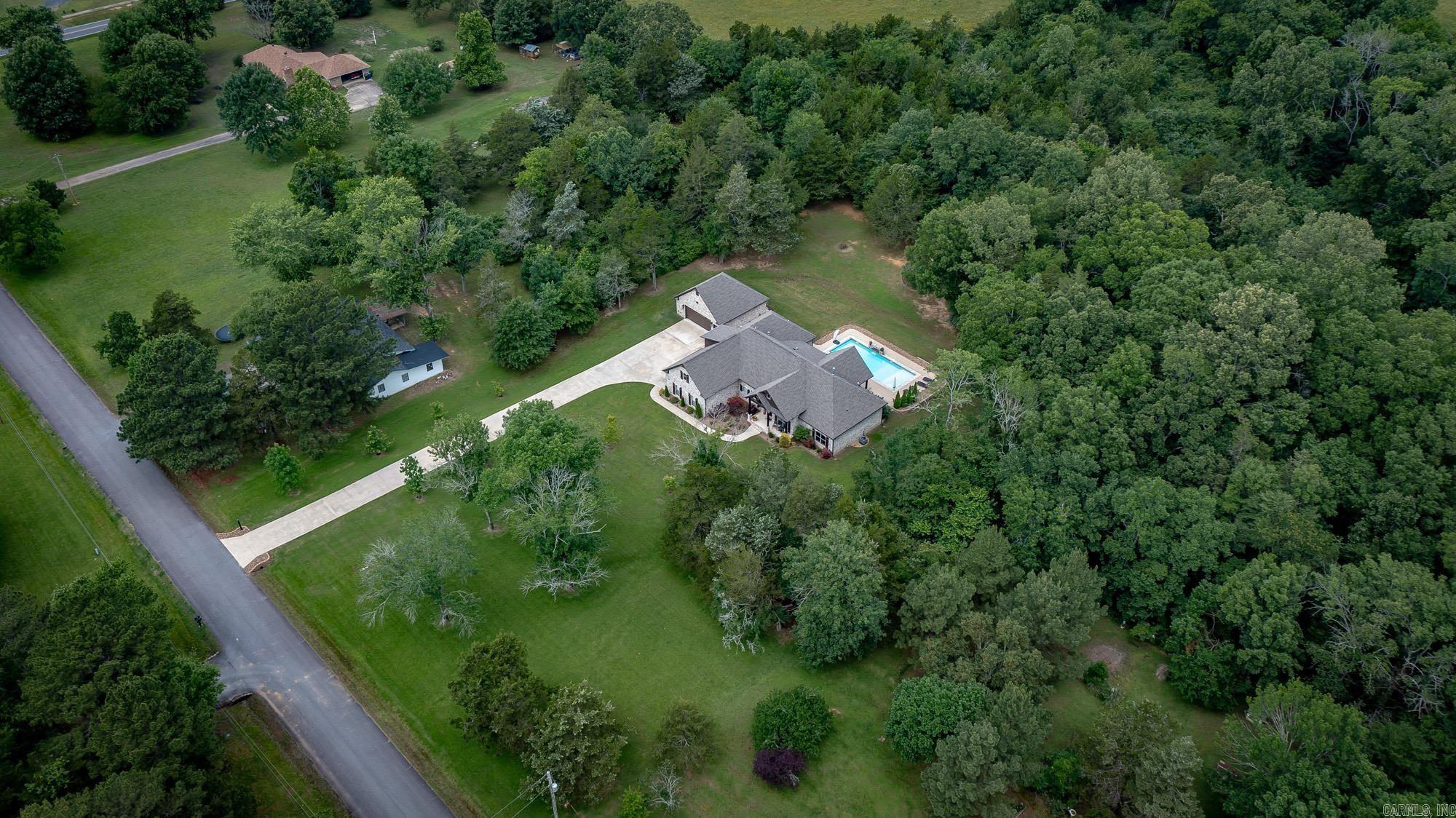 WESTERN OAKS - Residential