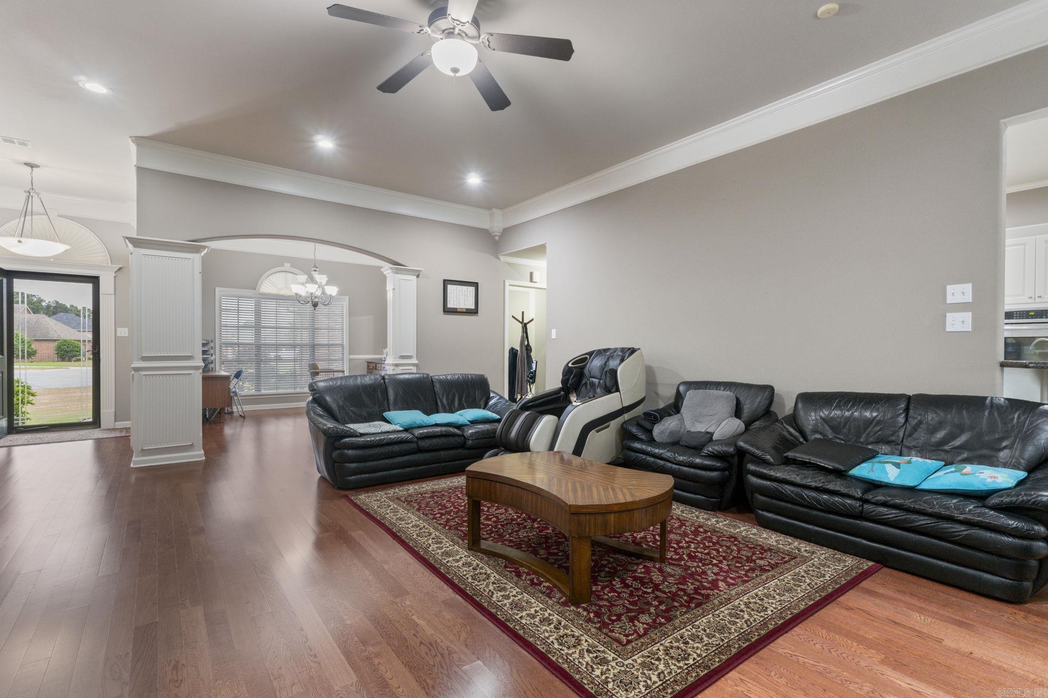 COUNTRY CLUB OF AR-QUARTERS ADDN - Residential