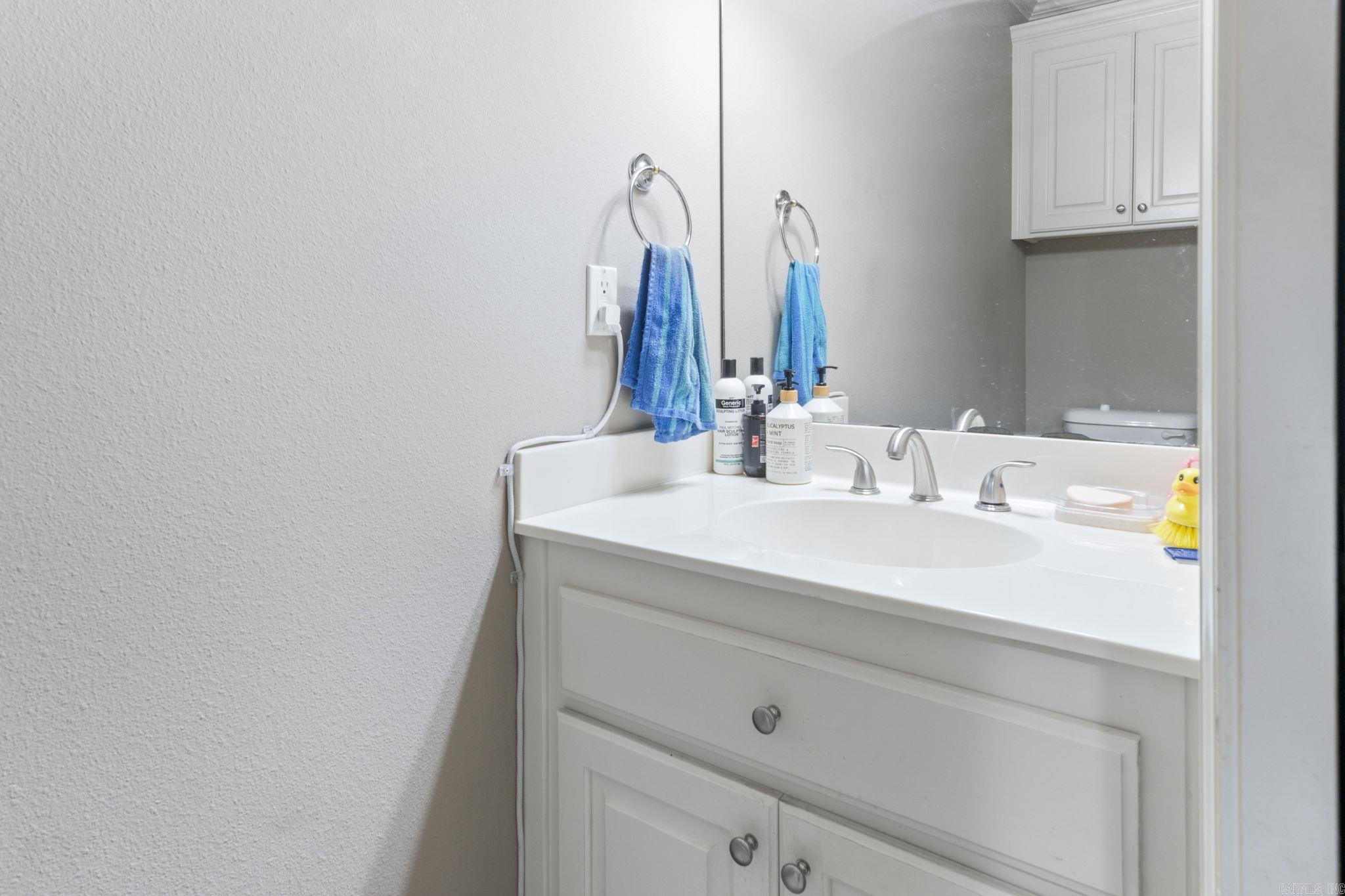 COUNTRY CLUB OF AR-QUARTERS ADDN - Residential