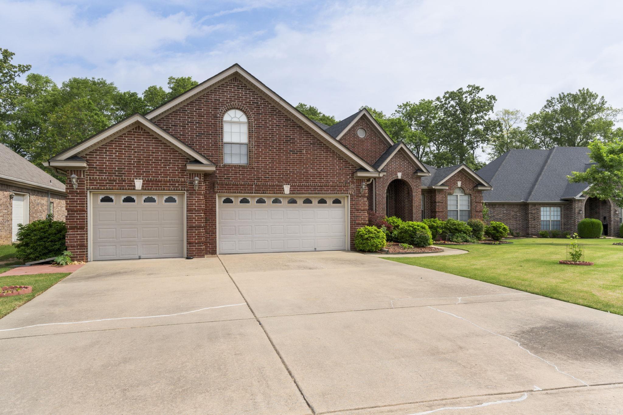 COUNTRY CLUB OF AR-QUARTERS ADDN - Residential