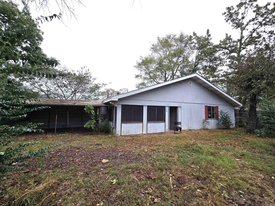 Perfect weekend house or retreat on the future lake conway. Living room features a wood stove. 3 bedrooms, 1 bathroom. Come check it out today!