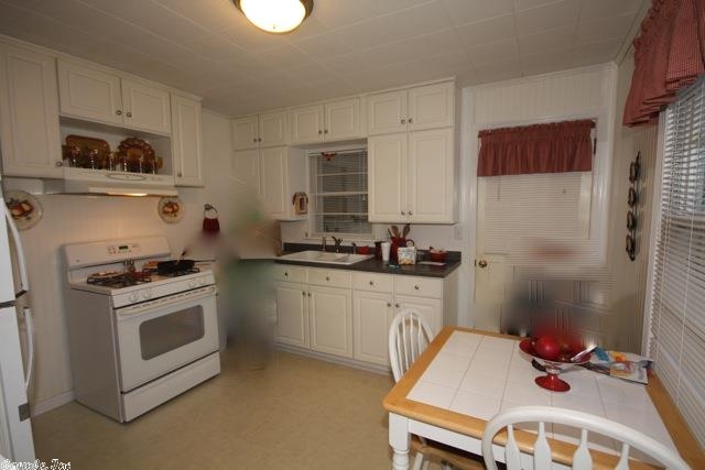 Simpson - Commercial Sale