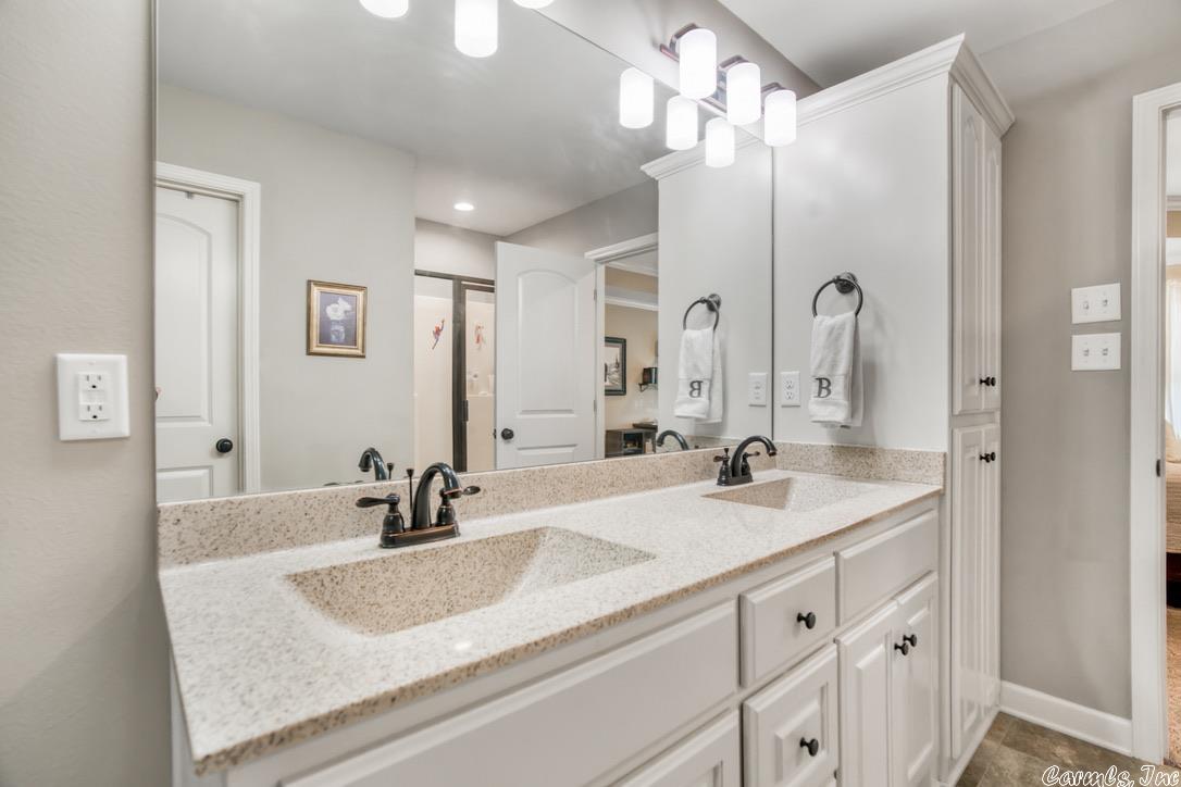 JAXON TERRACE - Residential