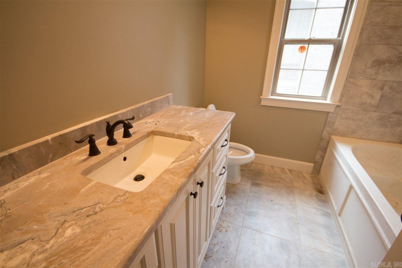 MAUMELLE VALLEY ESTATES - Residential