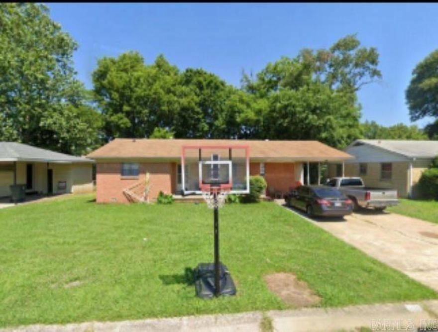 This cozy home features 3 bedrooms, 2 full bathrooms, and two comfortable living areas—perfect for relaxing or entertaining. The property is clean and well-maintained, offering a solid foundation with tons of potential.