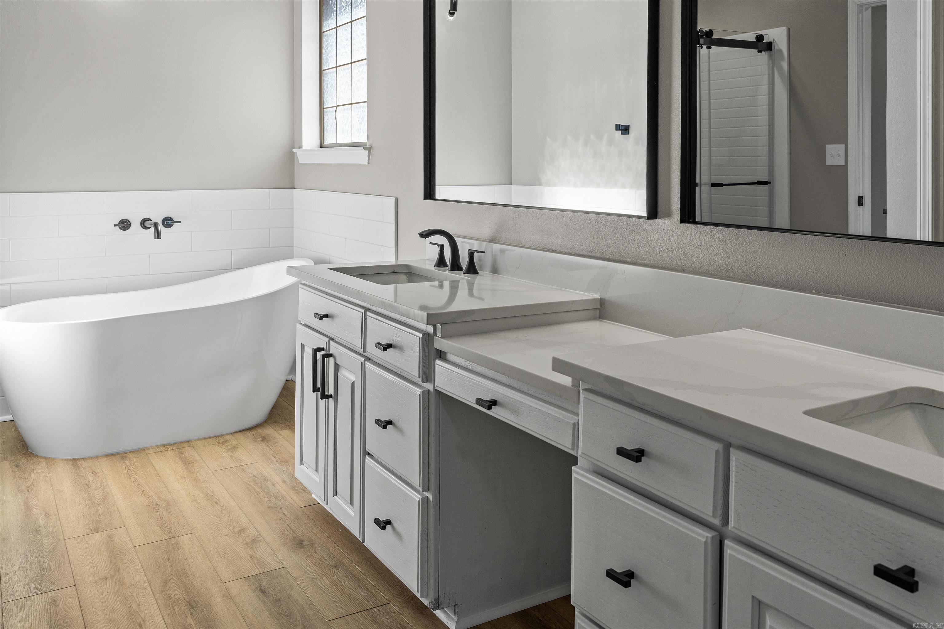 LEXINGTON PARK - Residential