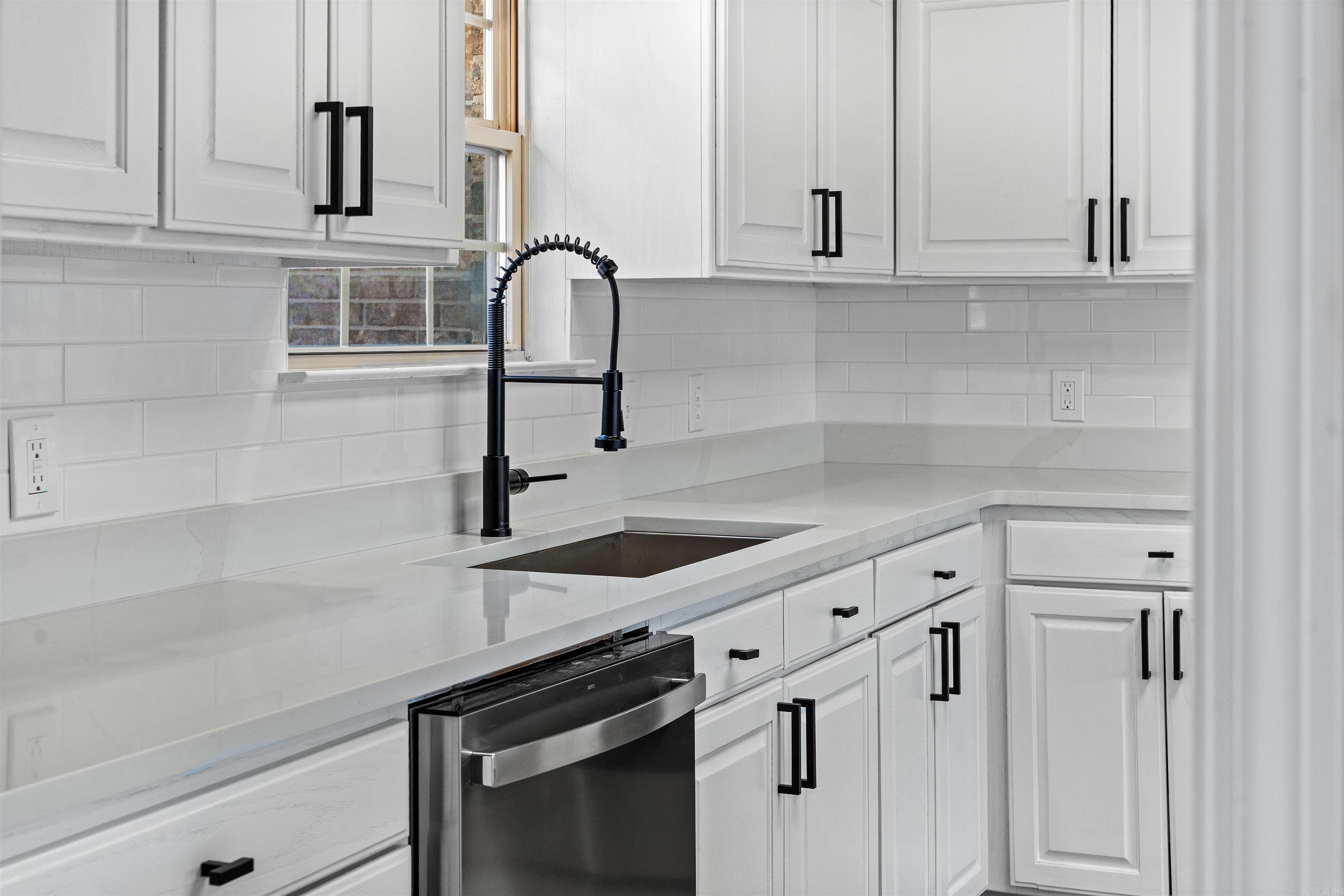 LEXINGTON PARK - Residential