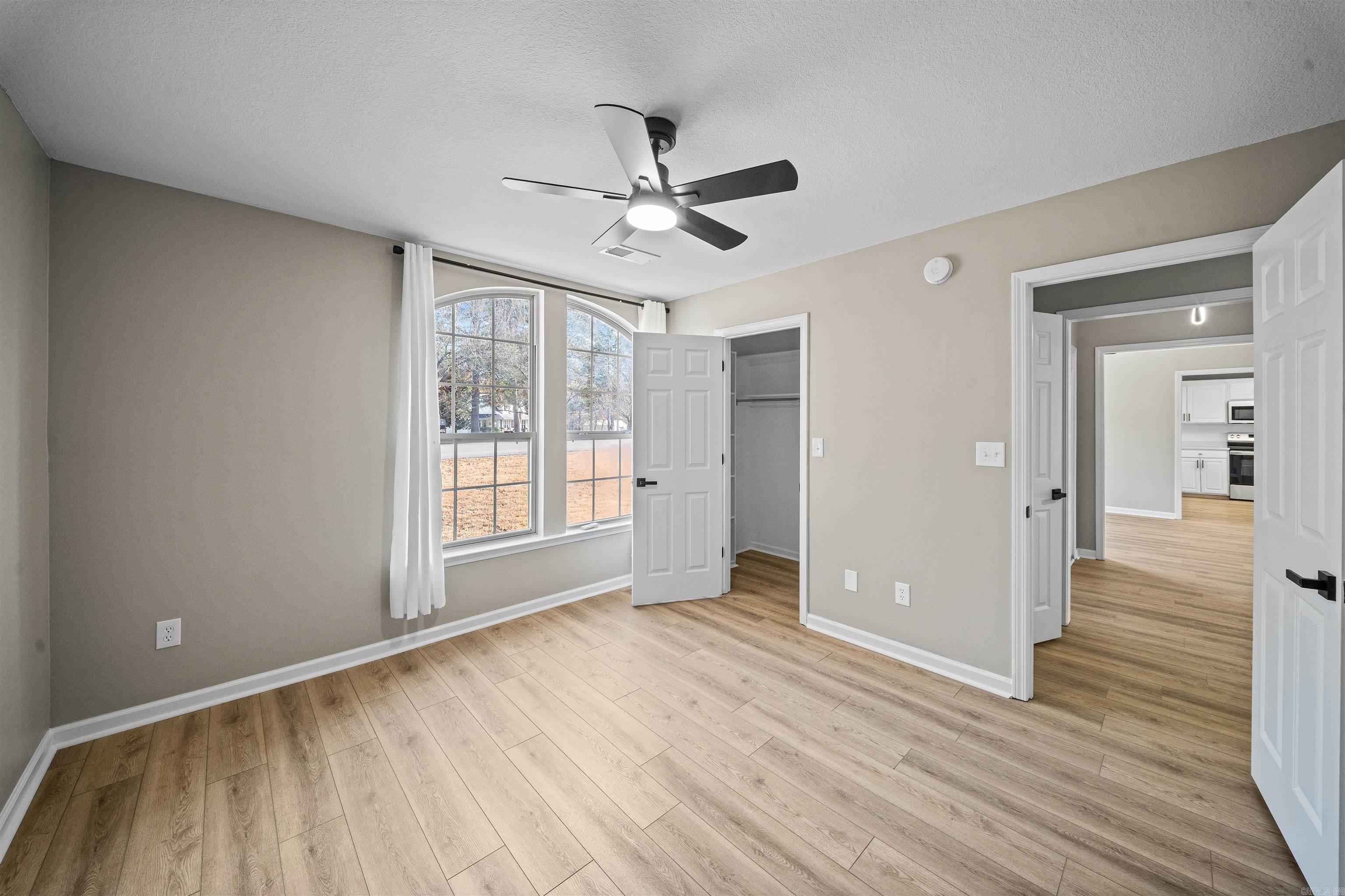 LEXINGTON PARK - Residential