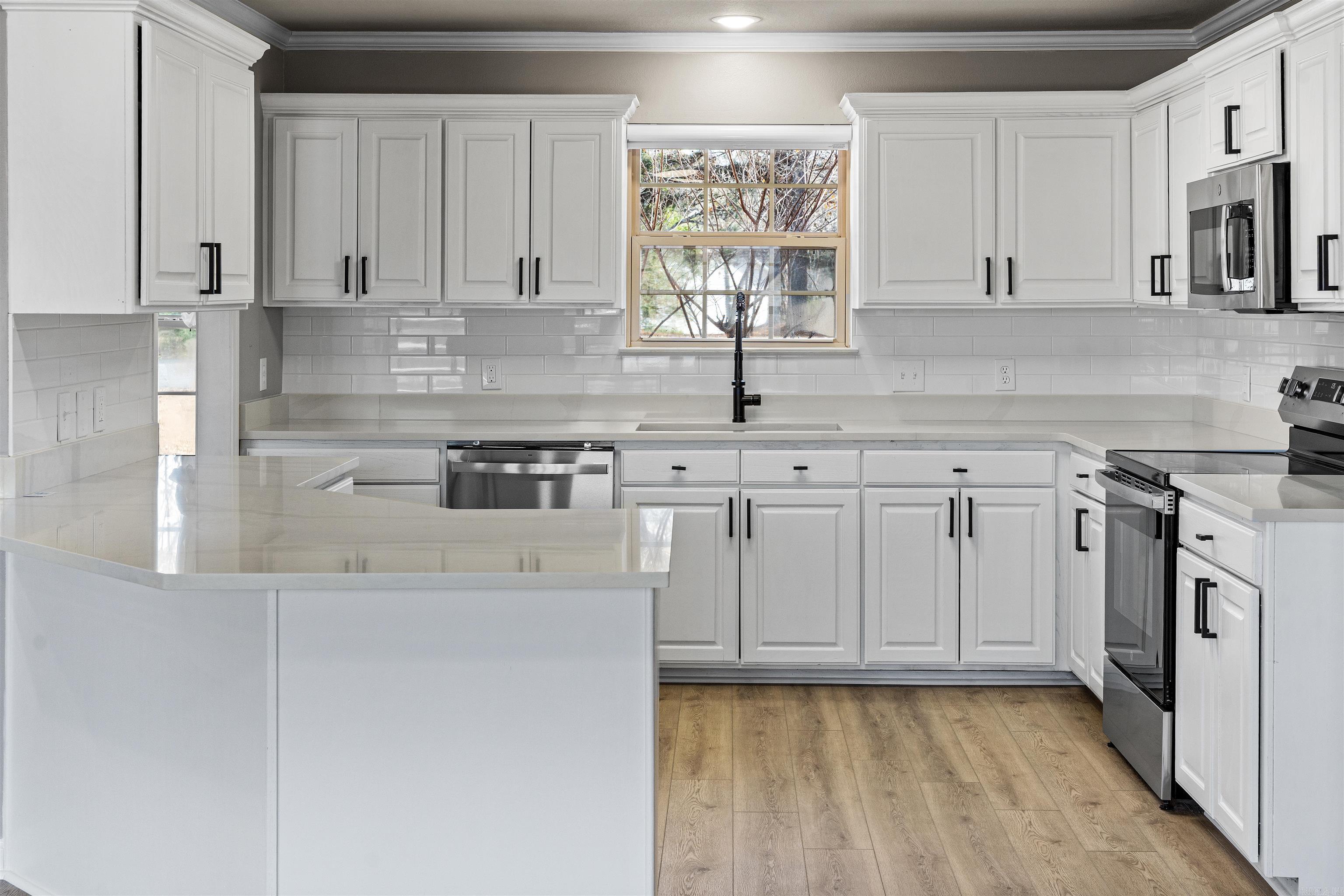 LEXINGTON PARK - Residential