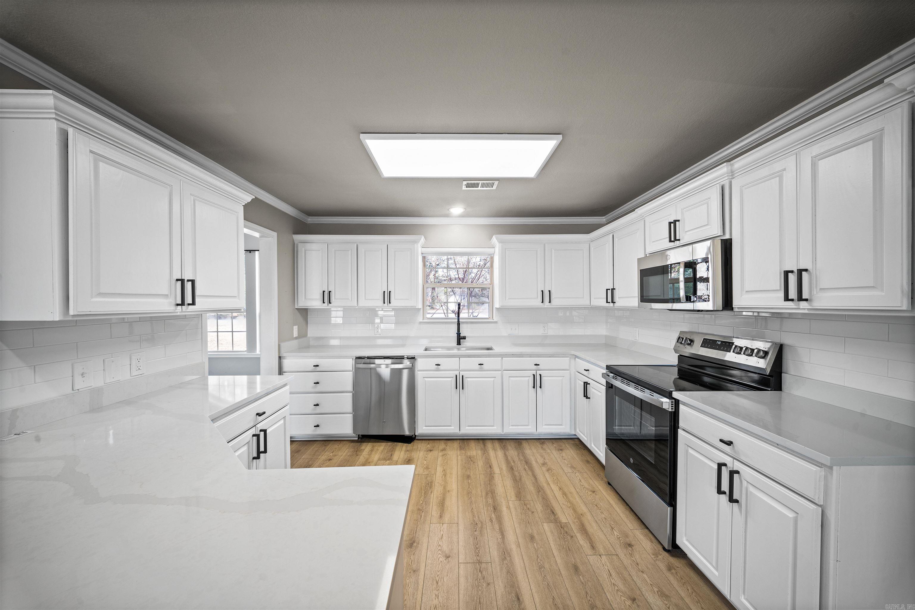 LEXINGTON PARK - Residential