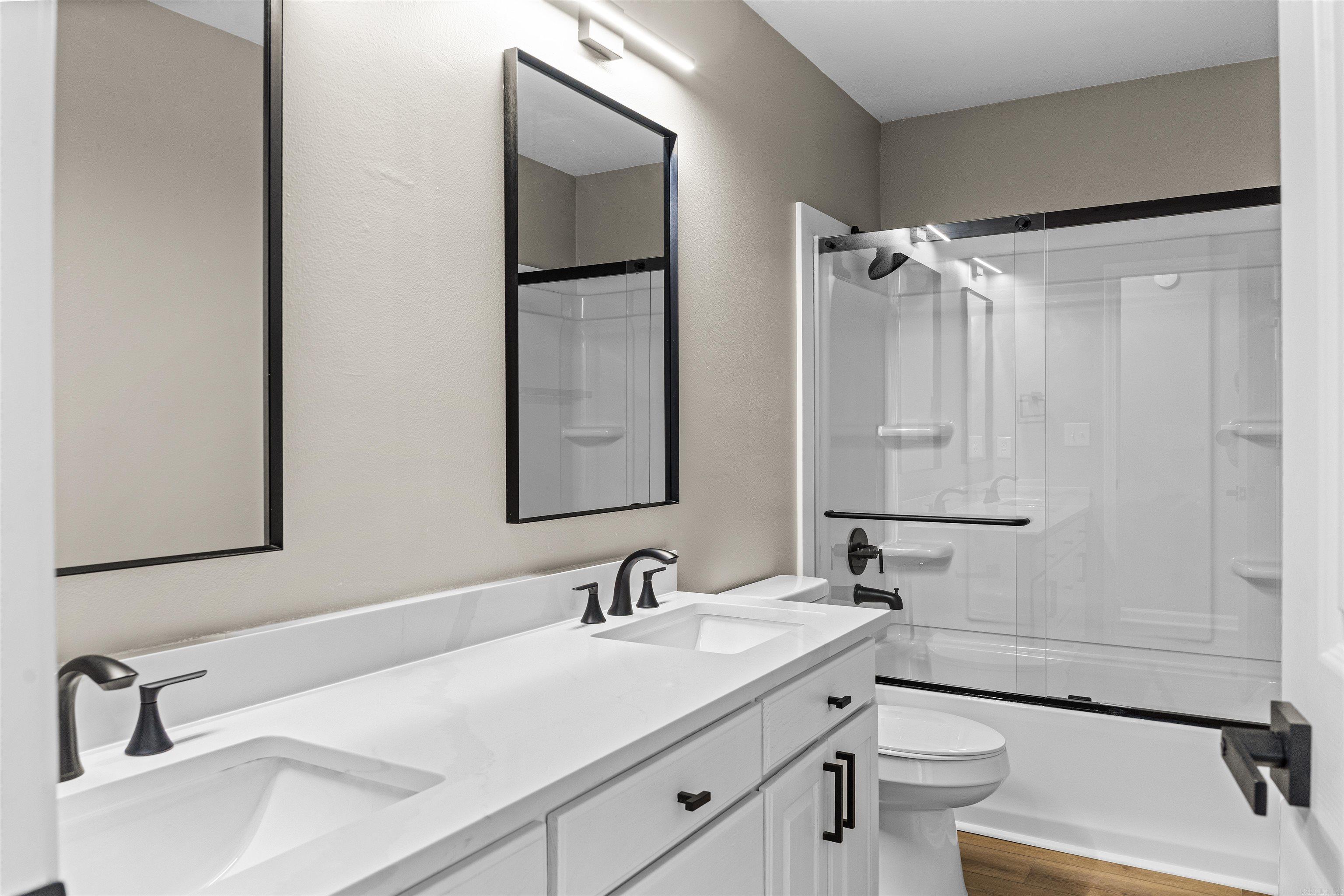 LEXINGTON PARK - Residential