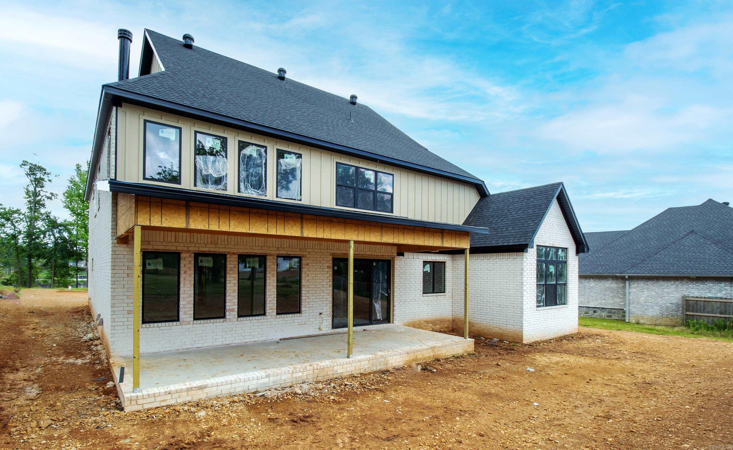 NORTH SHORE @ HURRICANE LAKE EST - Residential