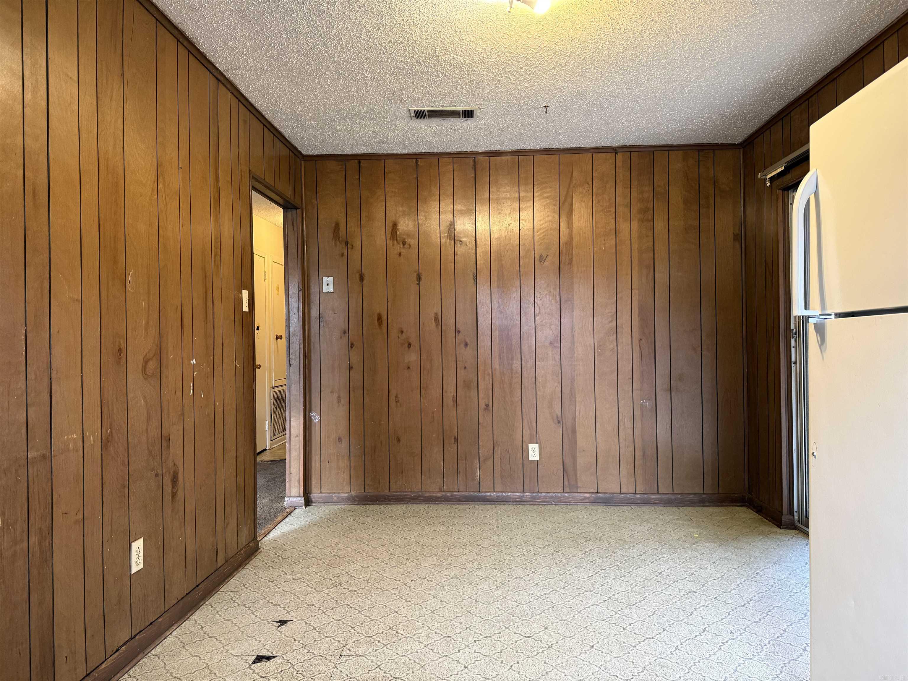 BARROW JOHN - Residential